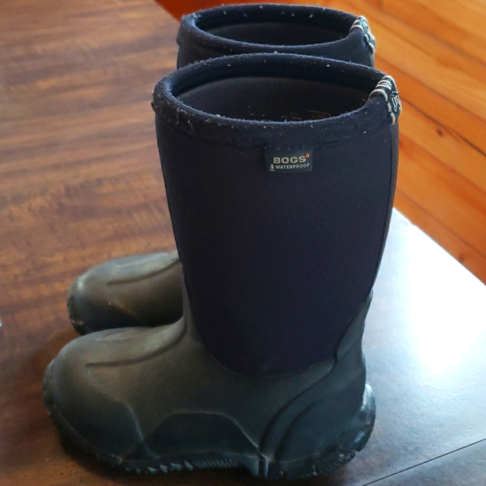 🛍3/$20 Bundle - Bogs Kids Boots (Size 9 Toddler)